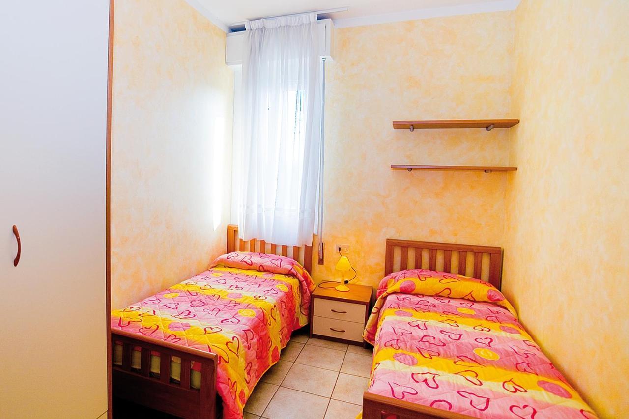Pia Del Faro Apartment Bibione Exterior photo
